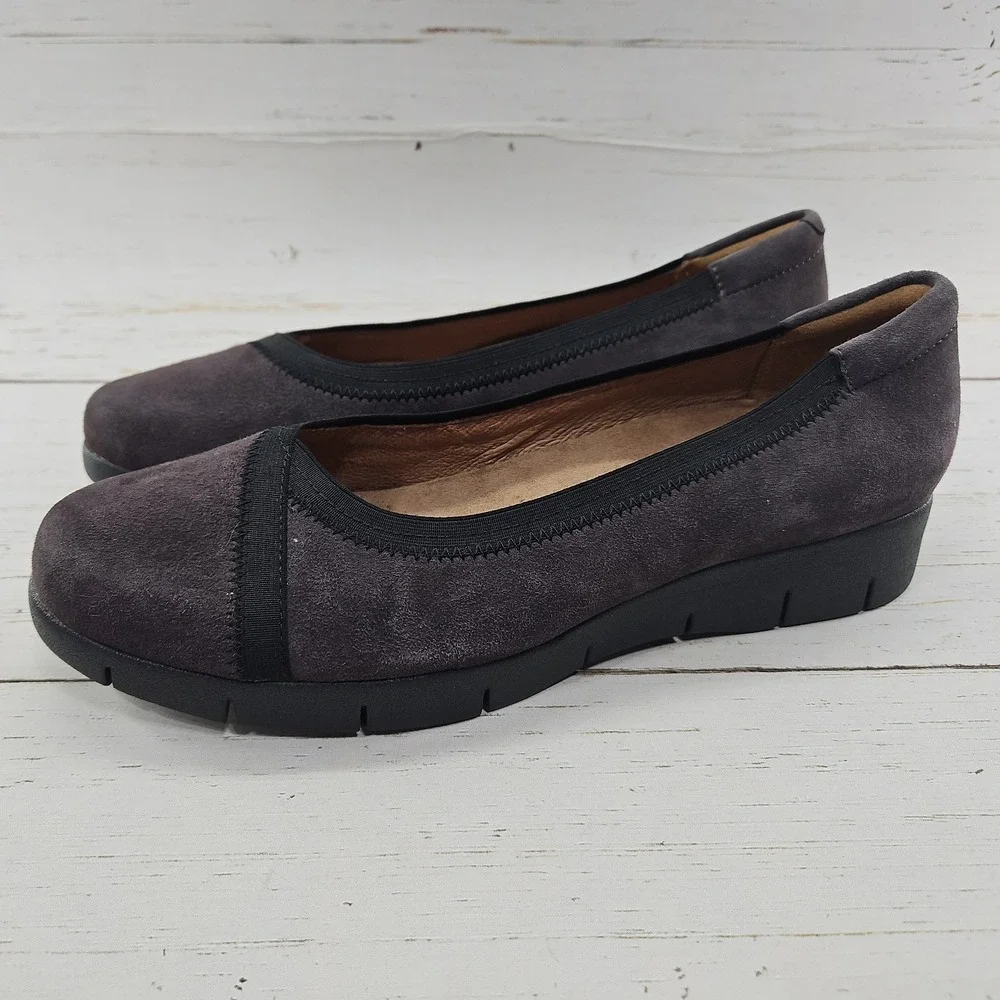Clarks Artisan Daelyn Hill Size 10W Purple Gray Suede Slip On Wedge Shoes